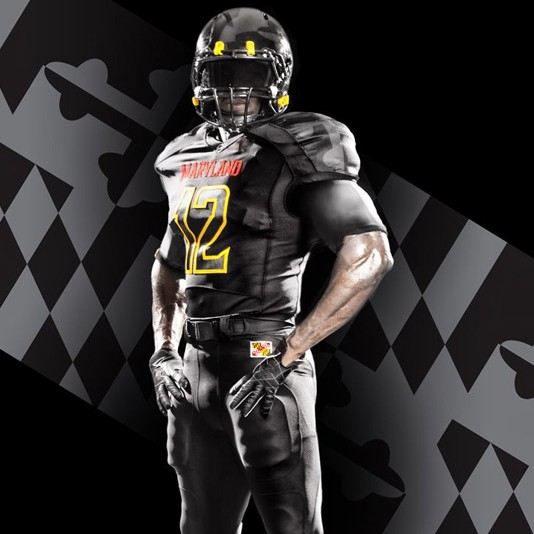 AMERICAN FOOTBALL UNIFORM